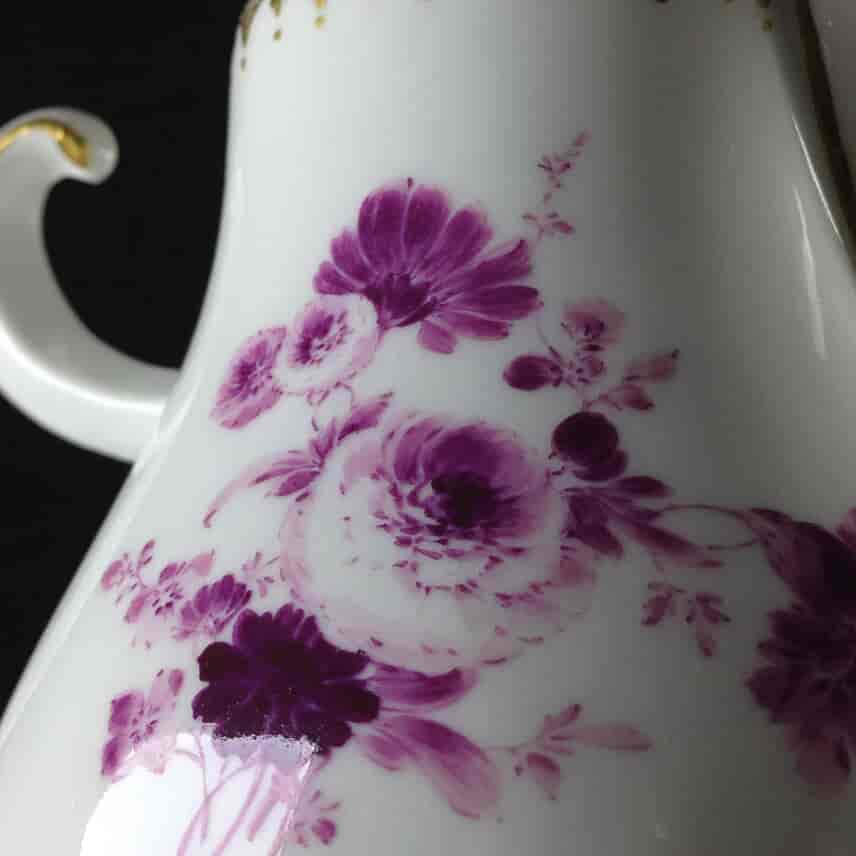 Meissen jug & cover, purple flower decoration, c.1750 & later -3146