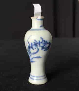 Chinese porcelain miniature vase, shipwreck circa 1750 -0