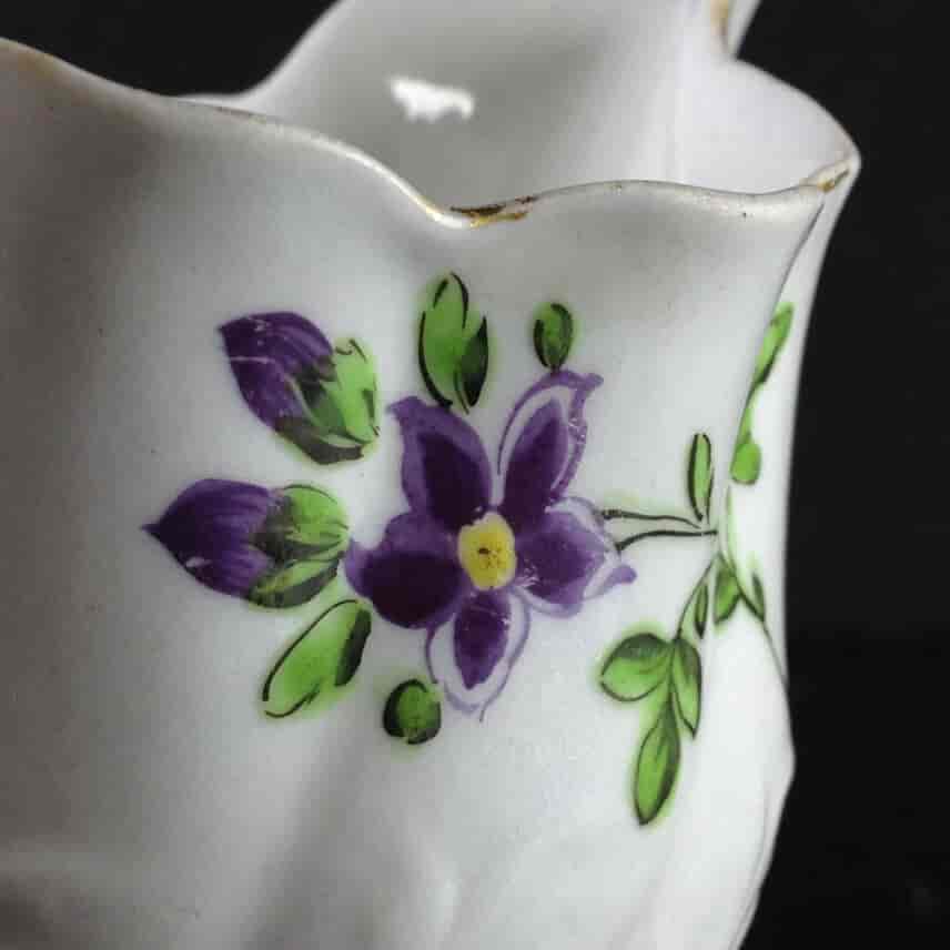 Caughley ‘Chelsea Ewer’ sauce boat, Circa 1785 -3481