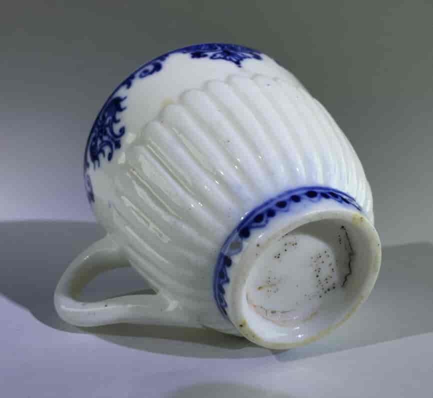Saint-Cloud trembleuse cup & saucer, rare N mark, c.1725 -8268