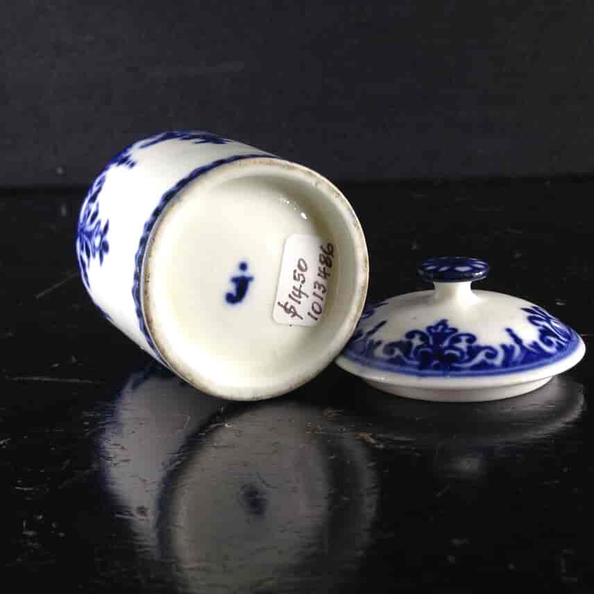 St Cloud pot, rare J mark, C. 1735 -1121