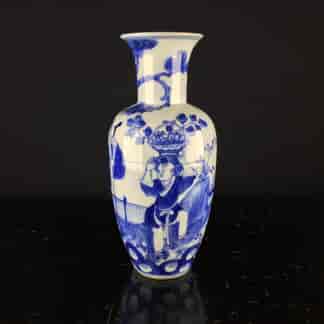 Chinese tall vase with underglaze blue figural scene, 19th century -0