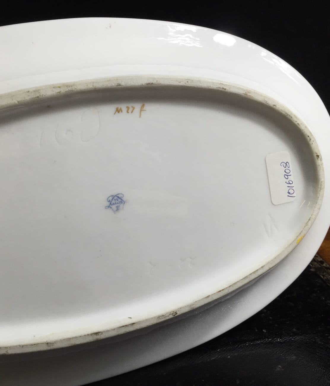 Sevres serving dish, yellow ground, dated 1824 -10249