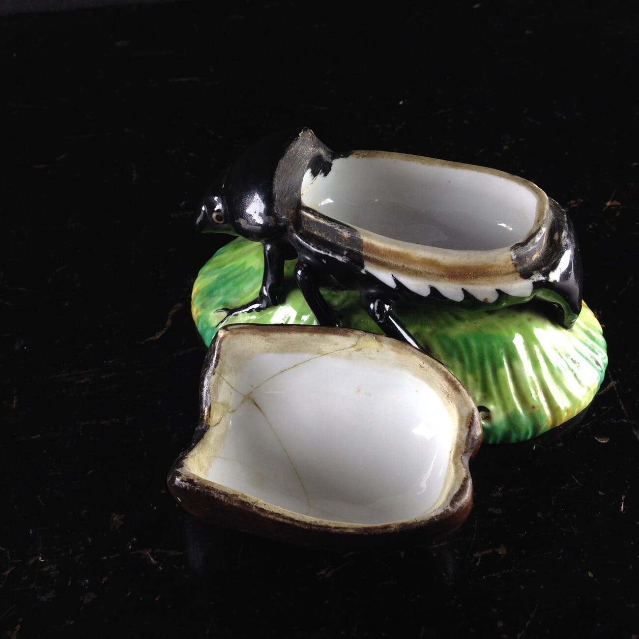Porcelain beetle box , German c. 1880-2024