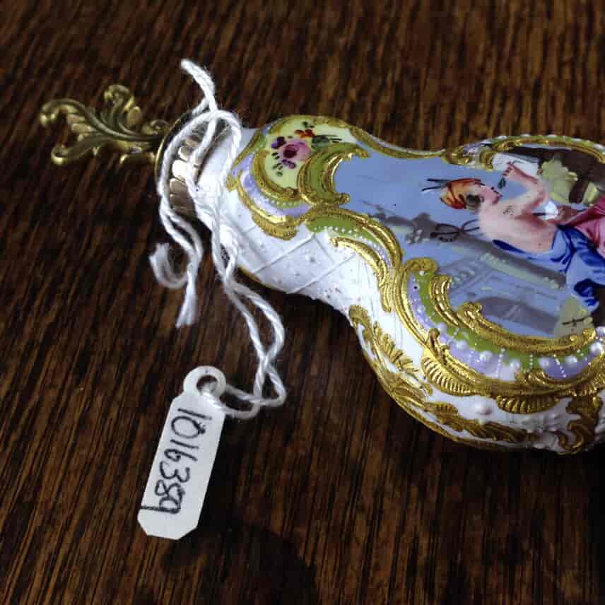 South Staffordshire enamel scent bottle , Athena & Artist, c. 1780 -2259