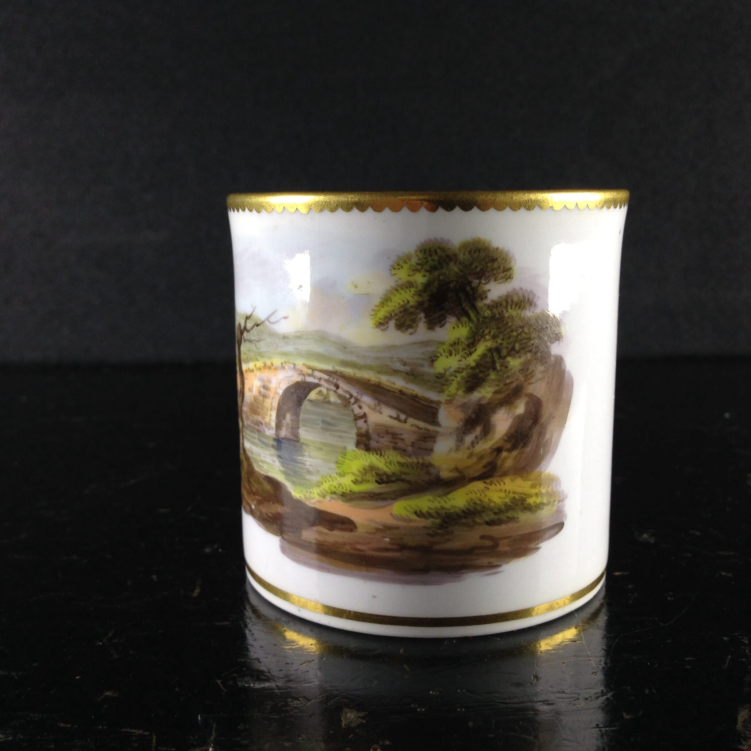 Spode coffee can, pattern 1926 - landscape, circa 1810-0