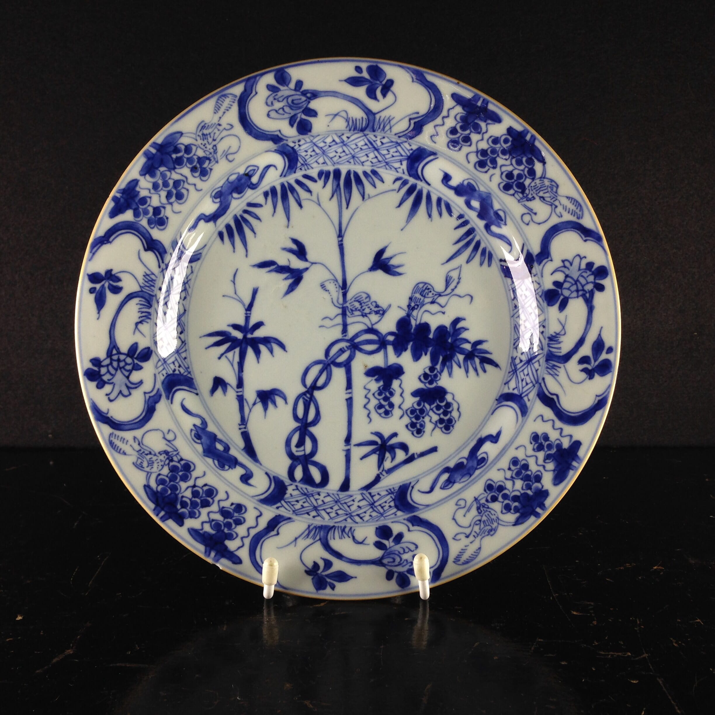 Chinese export plate, squirrel & grapes pattern, c. 1750 -0