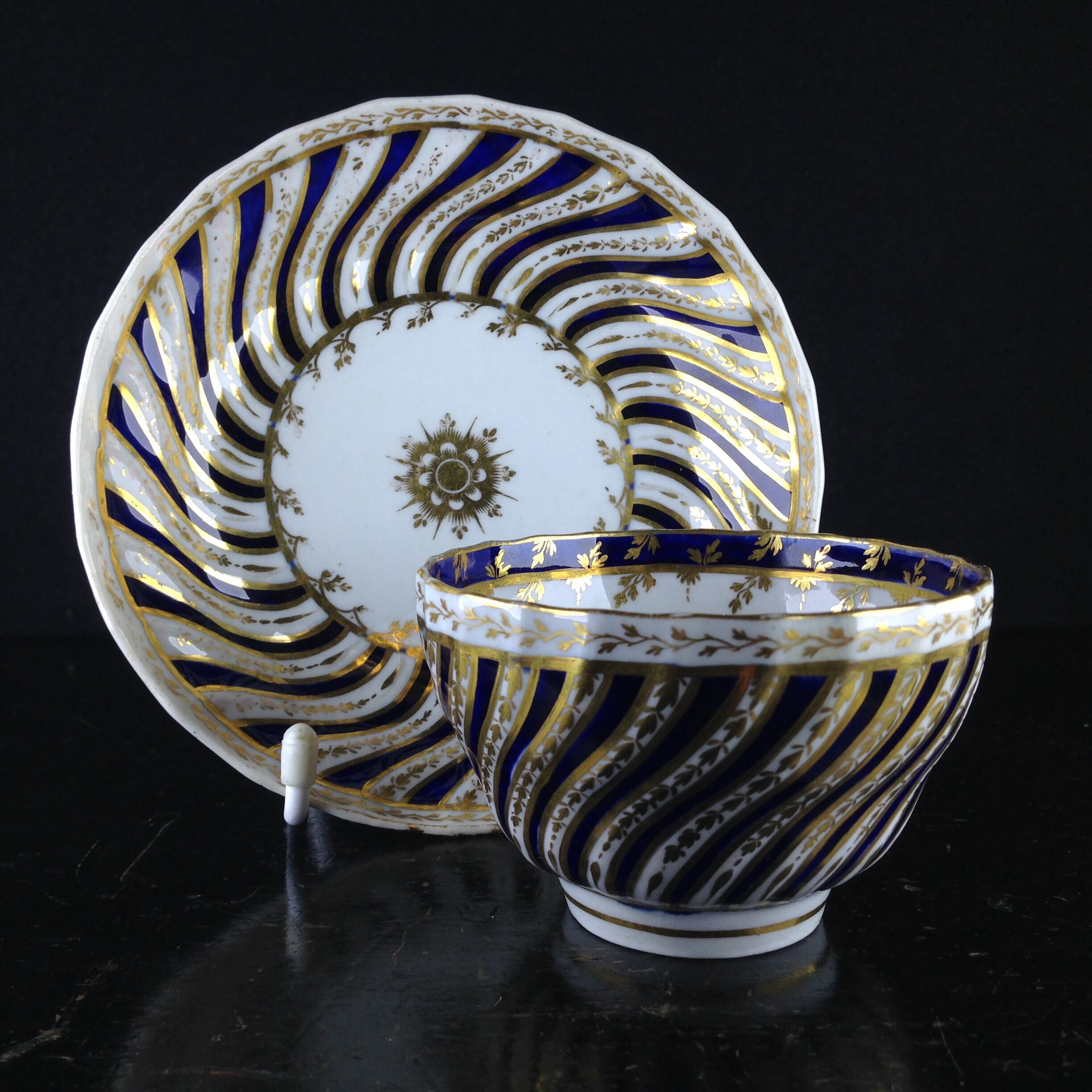 Worcester tea bowl & saucer, spiral fluted with blue & gold pattern, c.1780 -0