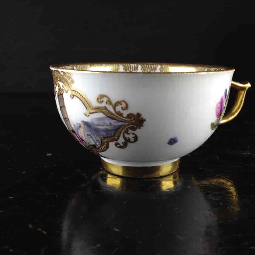 Meissen cup & saucer, Harbour & river scenes, C. 1740 -3020