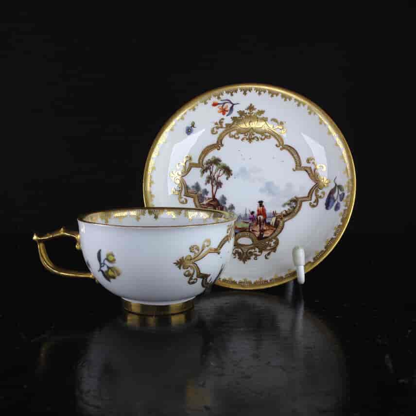 Meissen cup & saucer, Harbour & river scenes, C. 1740 -0