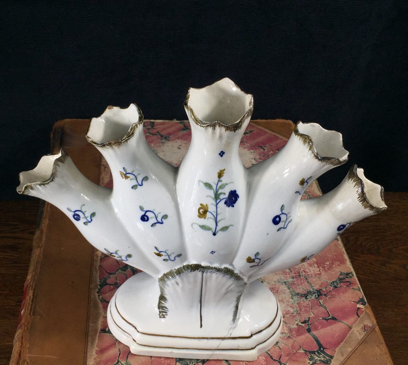 Pratt type quintal with flower painting, C.1820 -16604