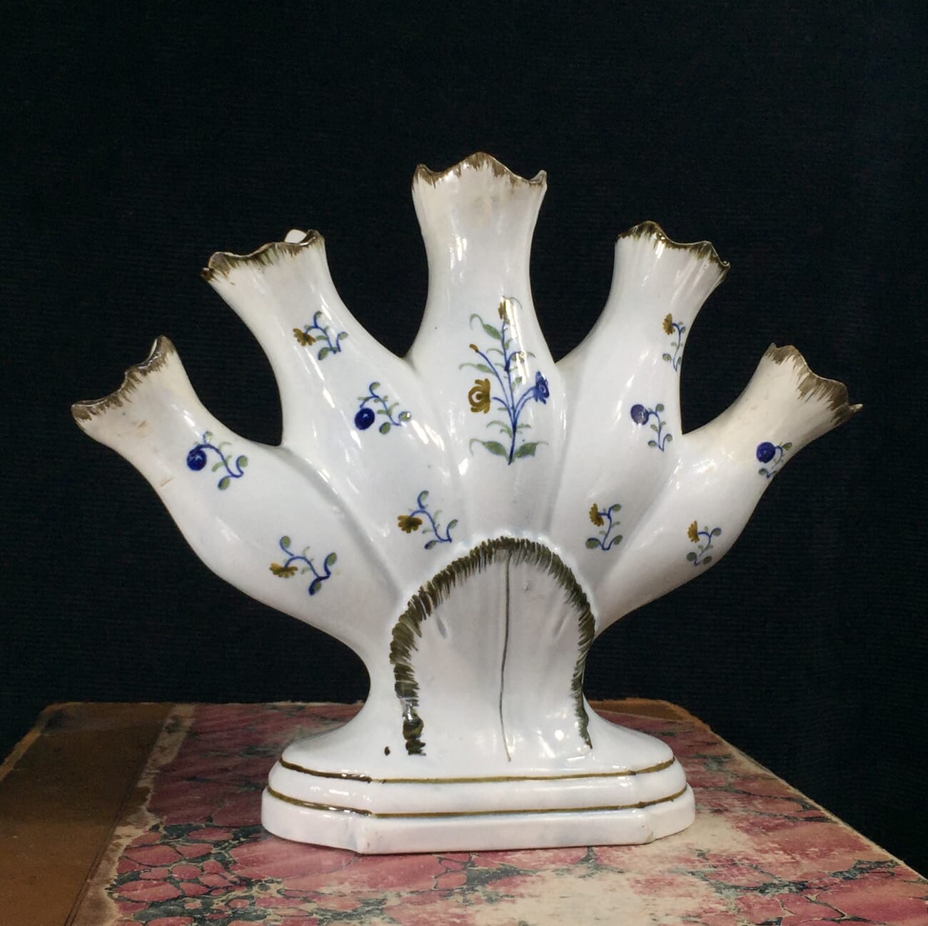 Pratt type quintal with flower painting, C.1820 -0