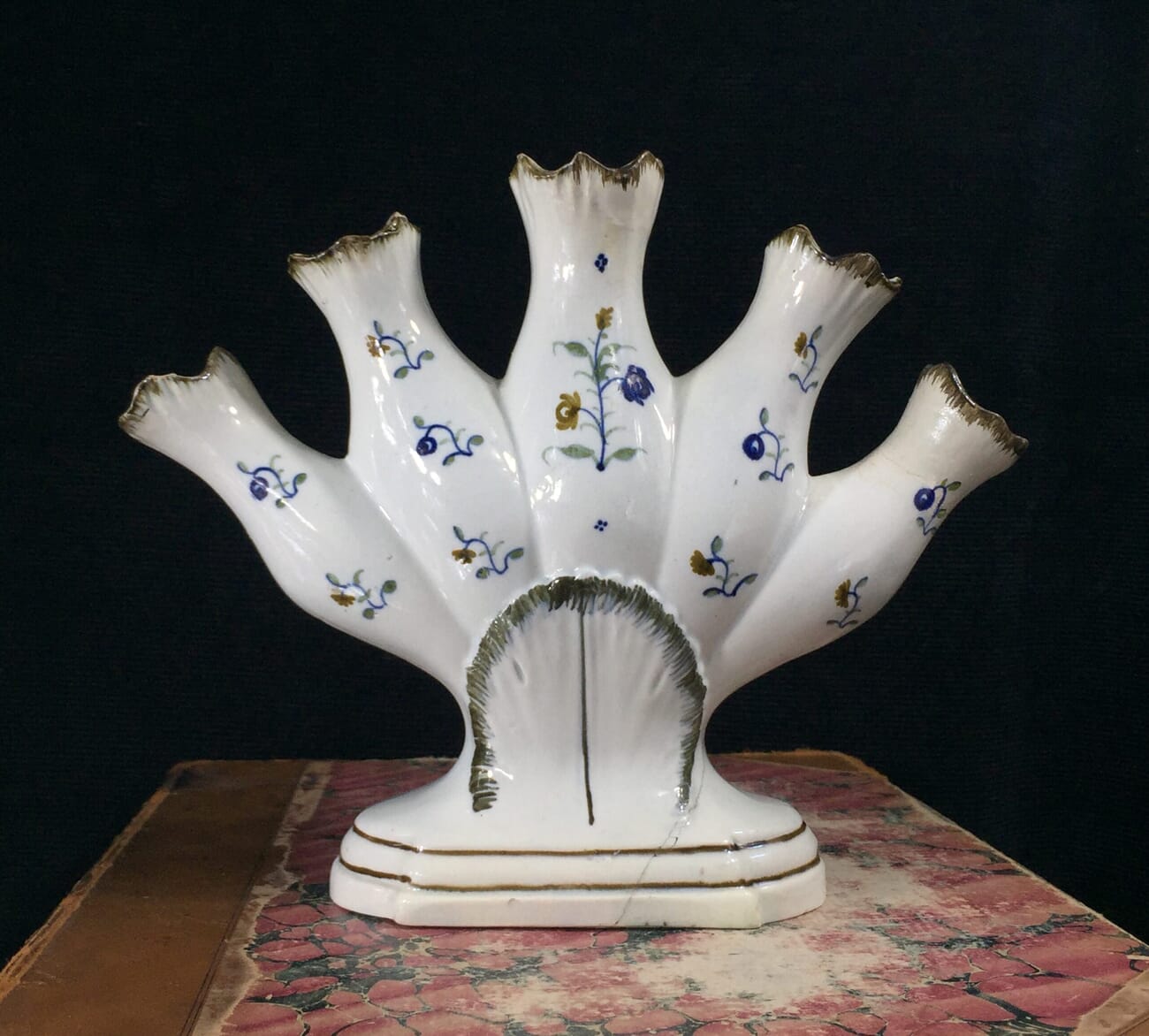 Pratt type quintal with flower painting, C.1820 -16608