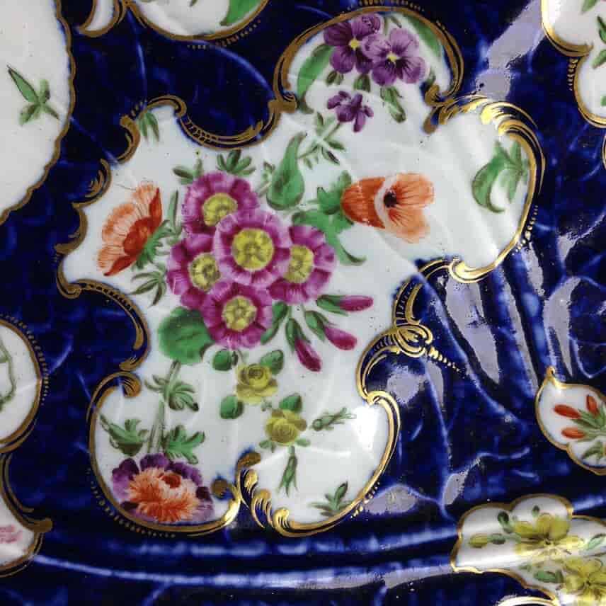 Worcester leaf dish of large size, scale blue & flowers, c. 1770 -3729