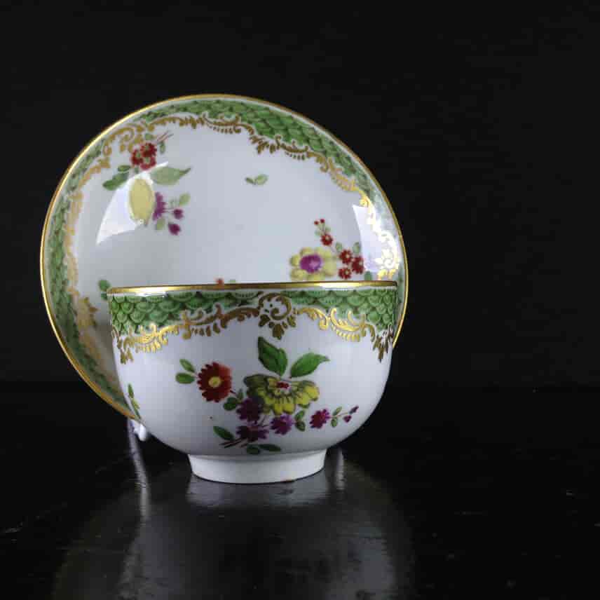 Cozzi tea bowl & saucer, scale green & flowers, c. 1765 -3920