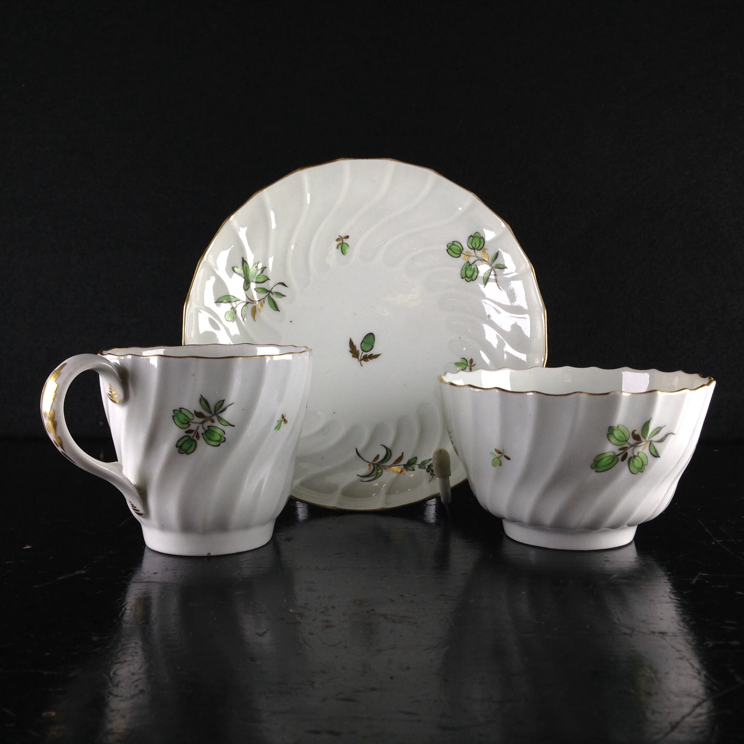 Fight & Bar trio, tea bowl, coffee cup & saucer, c.1795 -0