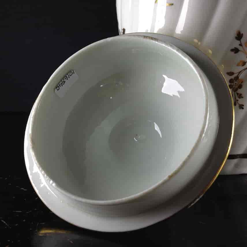 Chamberlains Worcester toast water jug, circa 1795 -1459