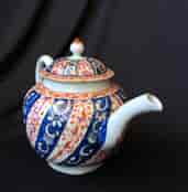 Worcester Queen Charlotte pattern teapot c.1765 -20016