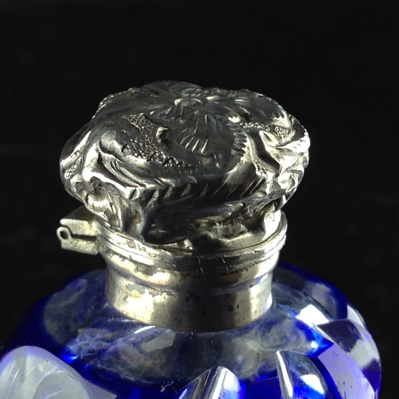 Victorian blue overlay glass perfume bottle with Silver top, c.1880-5262