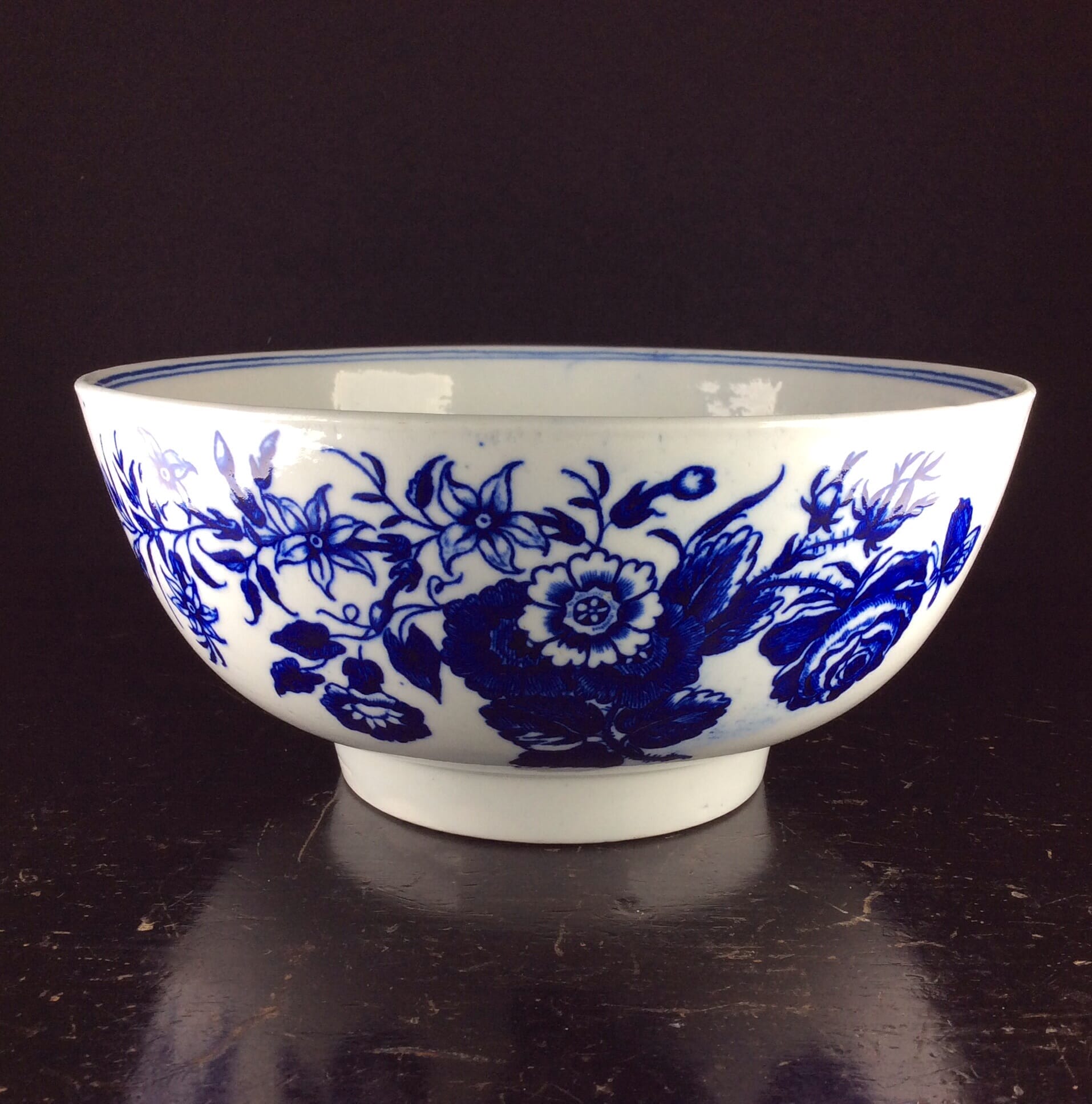 Lowestoft punch bowl, Three Flowers pattern after Worcester, c. 1780 -0