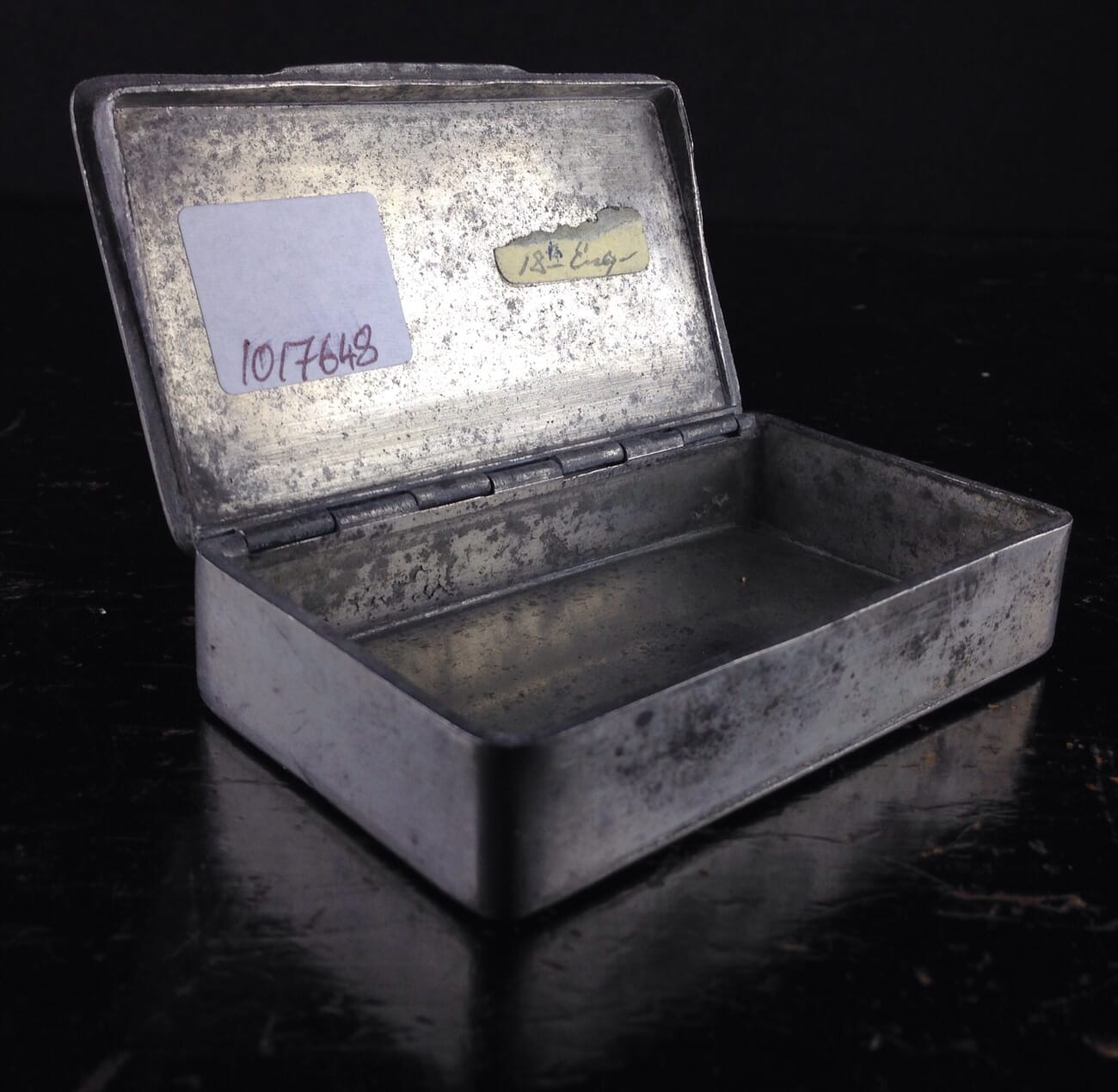 Pewter snuff box, monarch profile, 19th century -6144