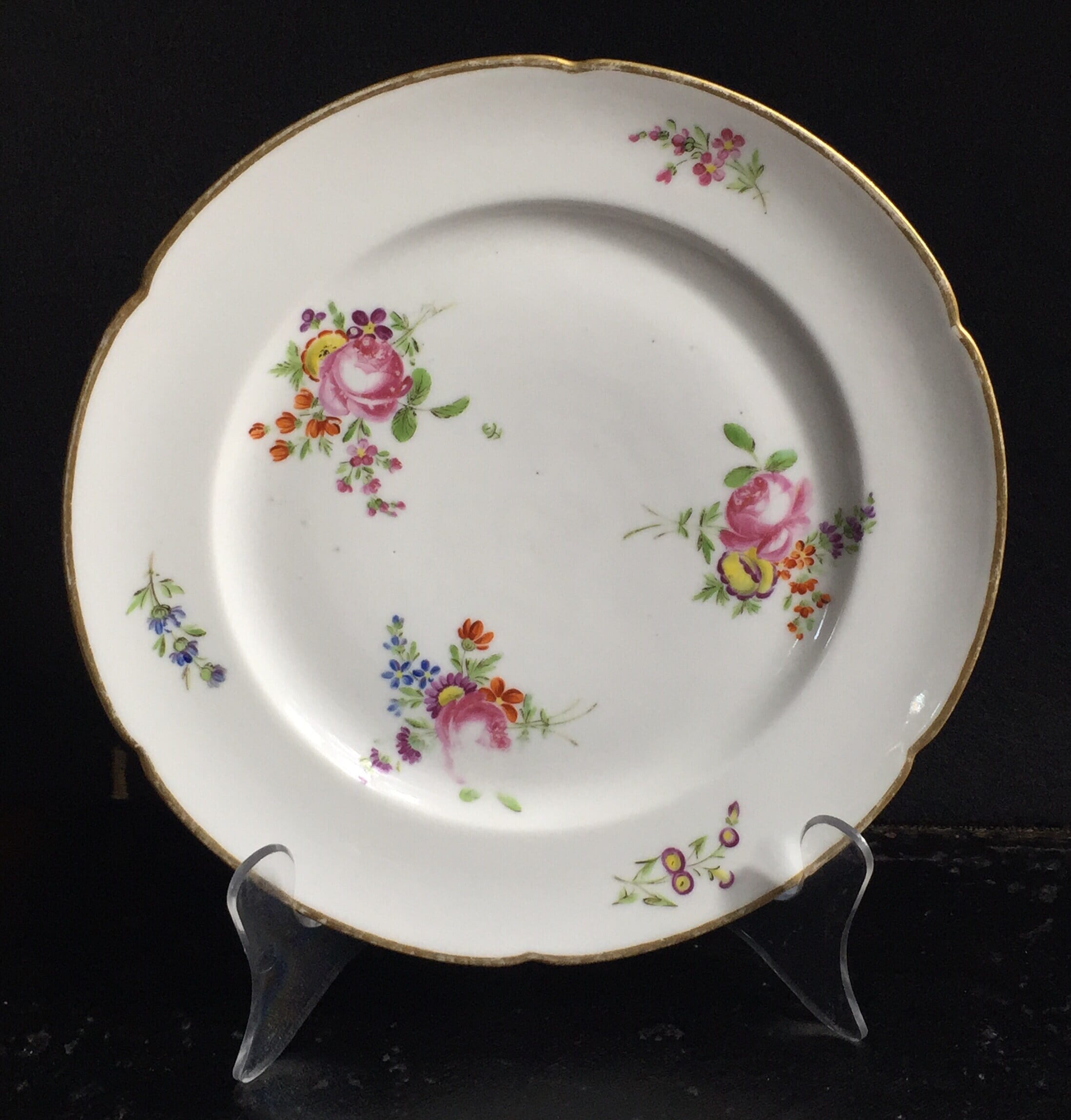 La Courtille plate, scattered flowers, c. 1780 -0