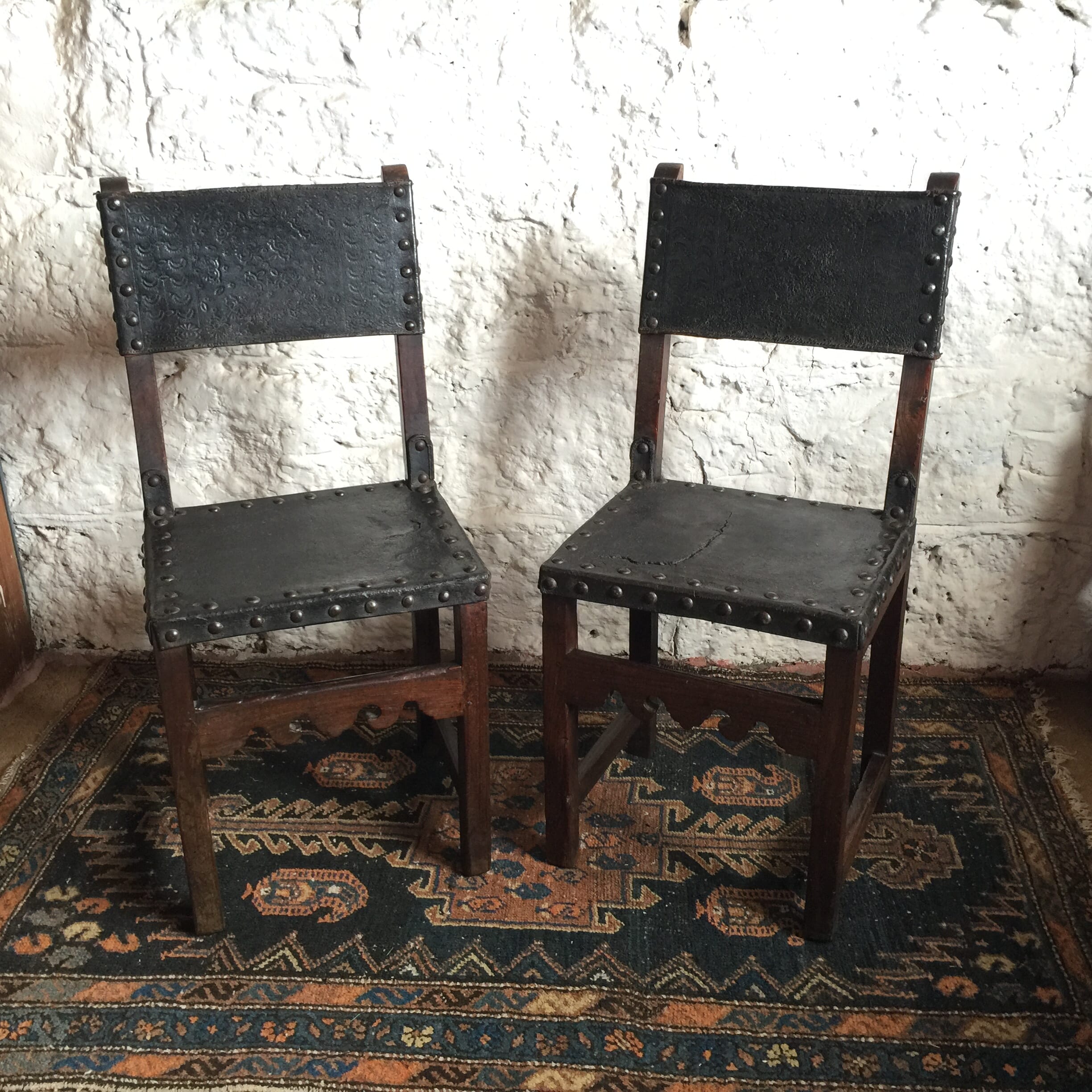 Pair of Spanish elm chairs, mid 17th century -0