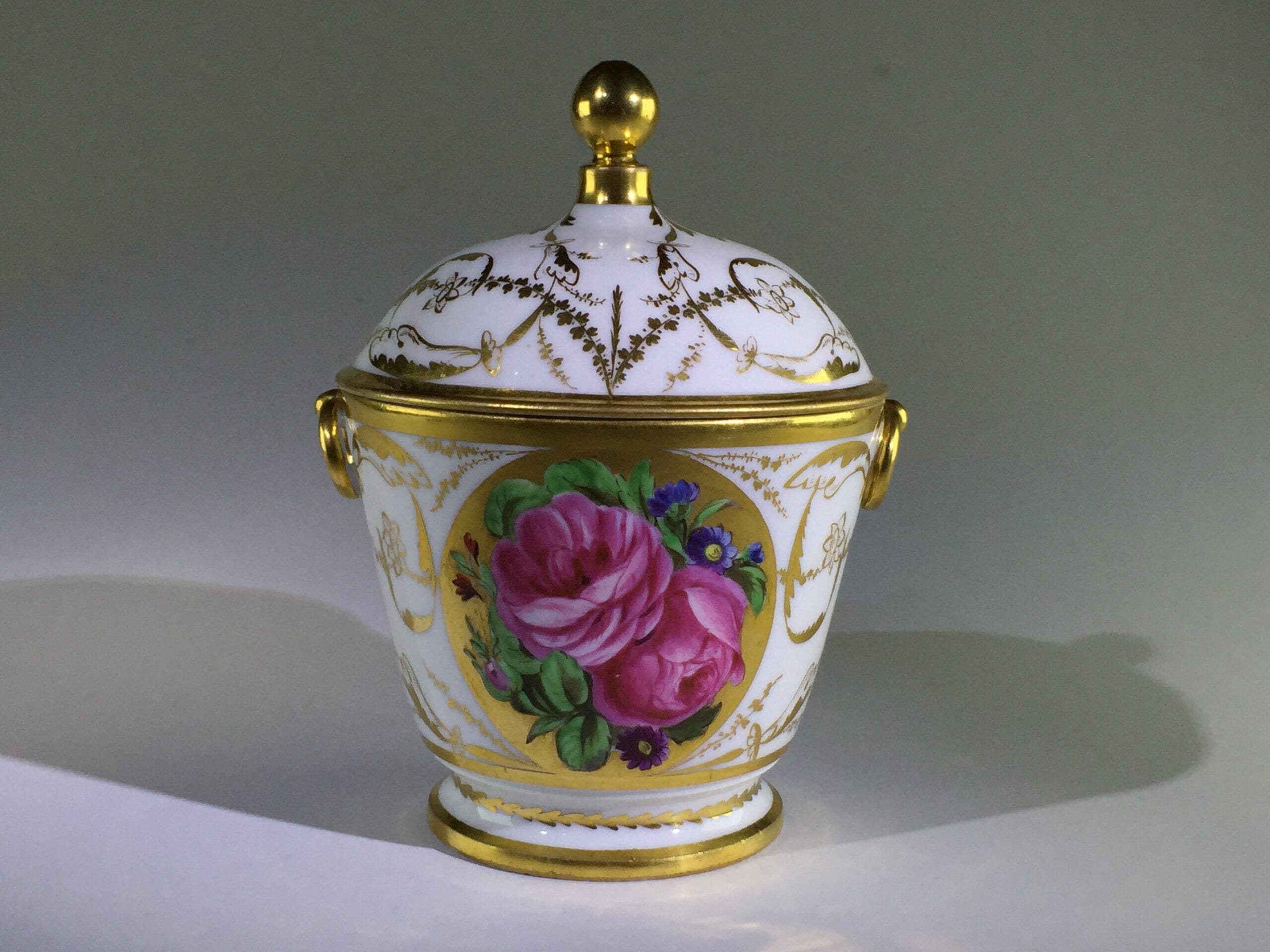 Paris porcelain sucrier, roses & gilt, by Manteau, 1807-11-0