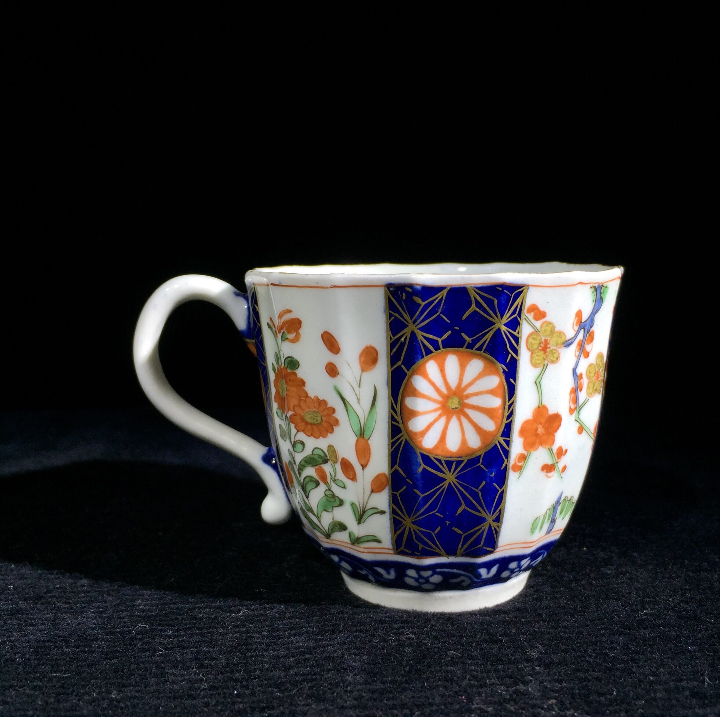 Worcester coffee cup, Queen's Pattern, c.1770-0