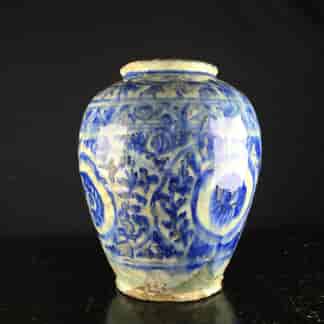 Mamluk jar in the Chinese manner, 16th-17th century -0