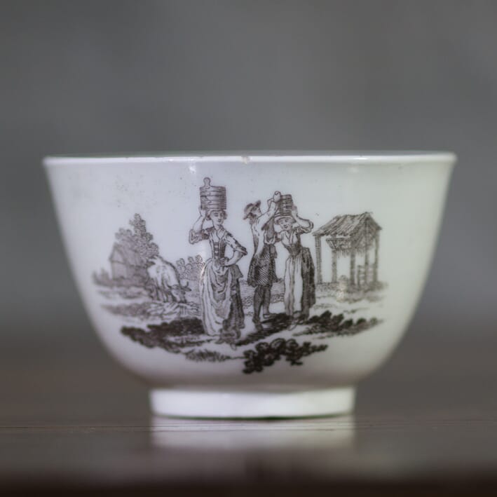 Worcester teabowl, Hancock print, c. 1765-0