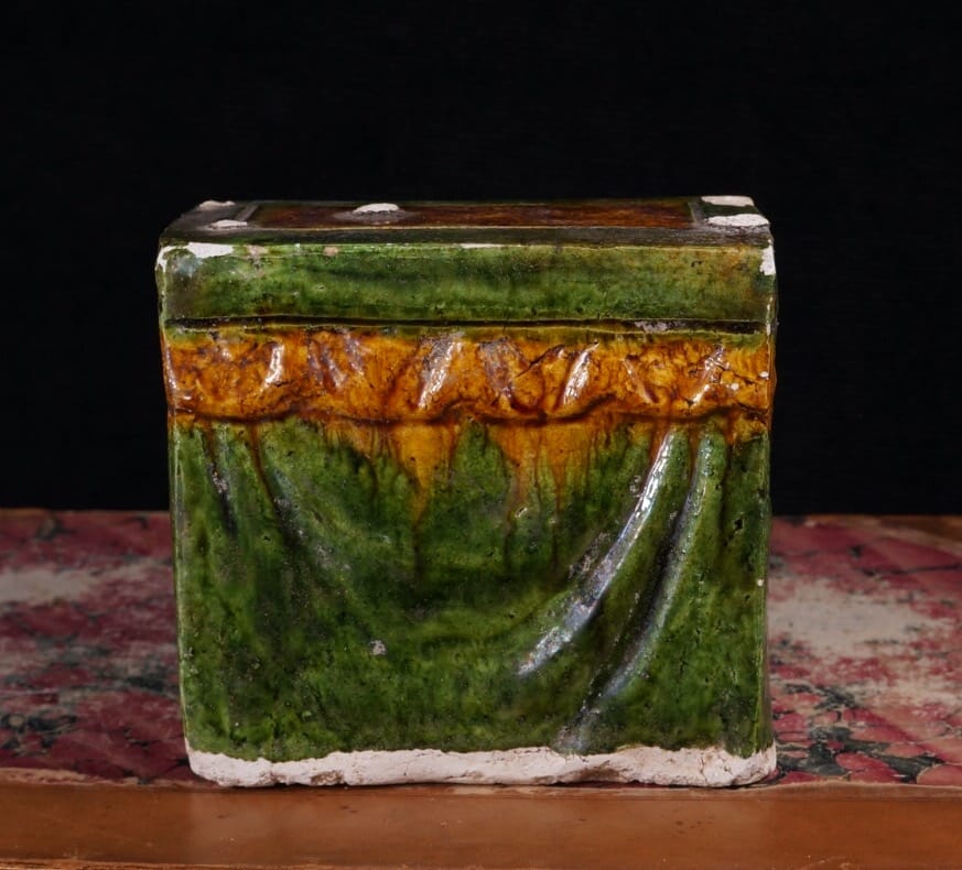 Chinese Ming Dynasty model cabinet, green glaze, 16th century AD -0