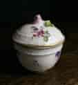 Small covered pot, in the Meissen style, 19th century-0