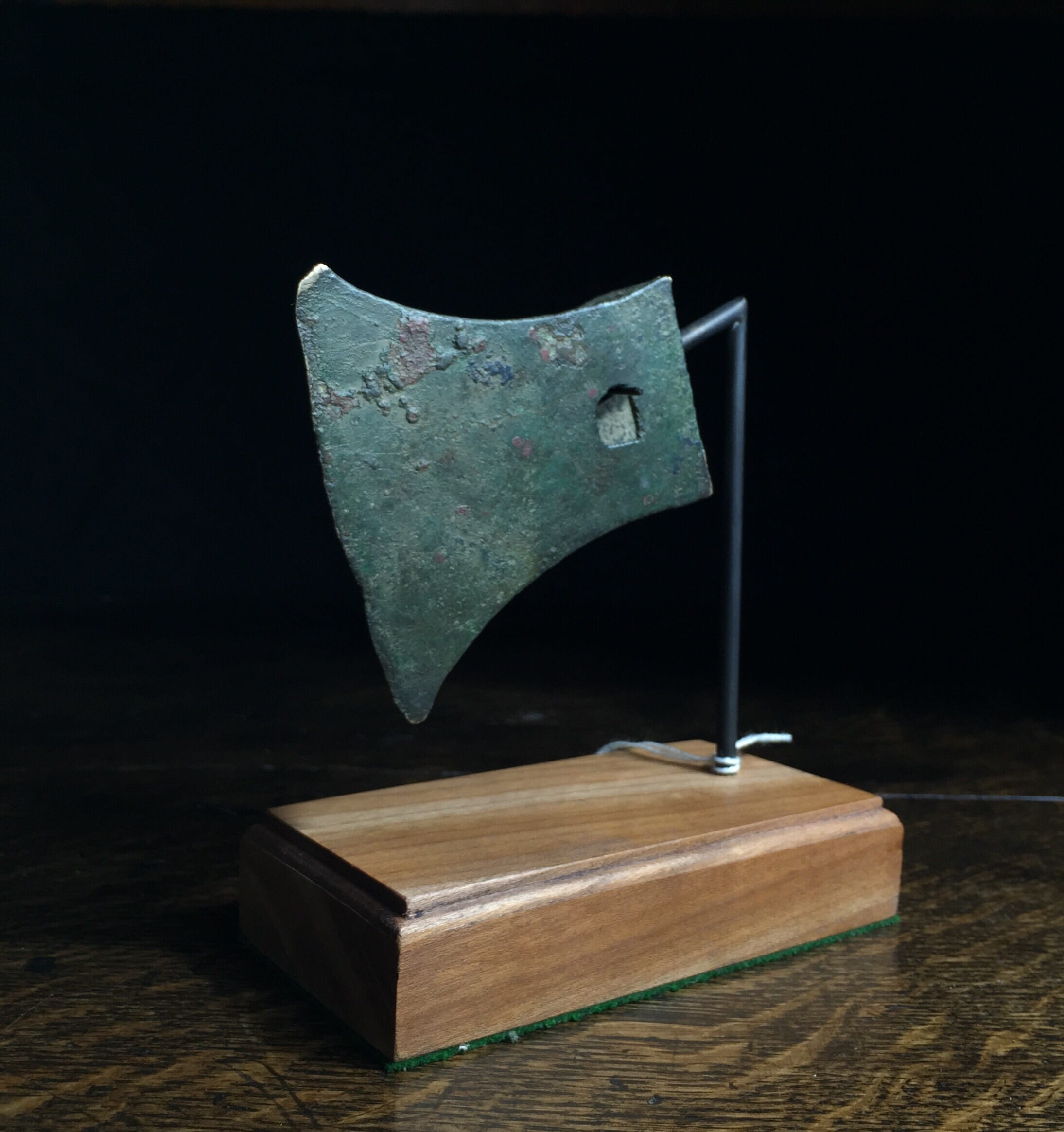 Han bronze axe head, 206 BC - 221 AD-0