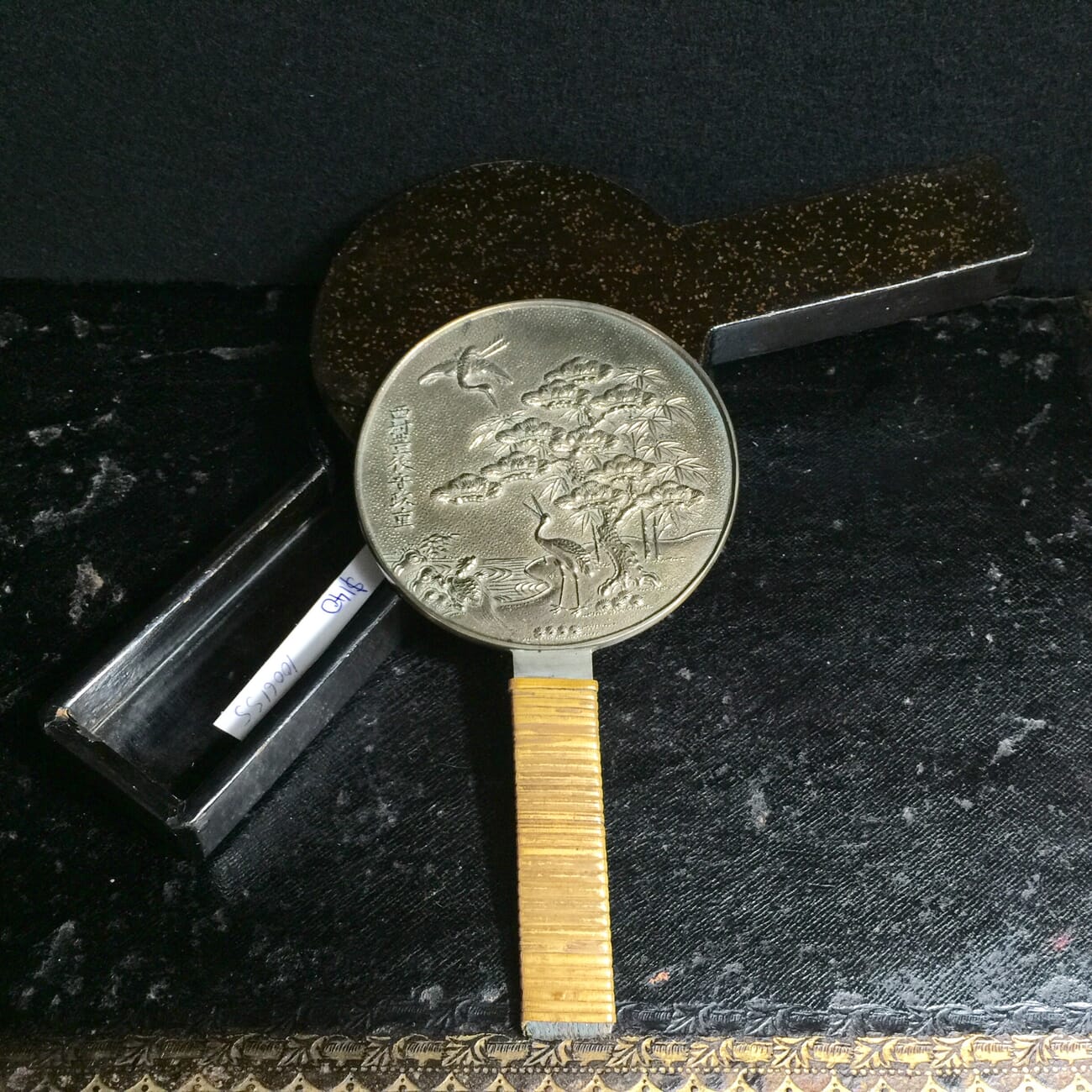 Japanese bronze mirror in lacquer case, 19th century-0