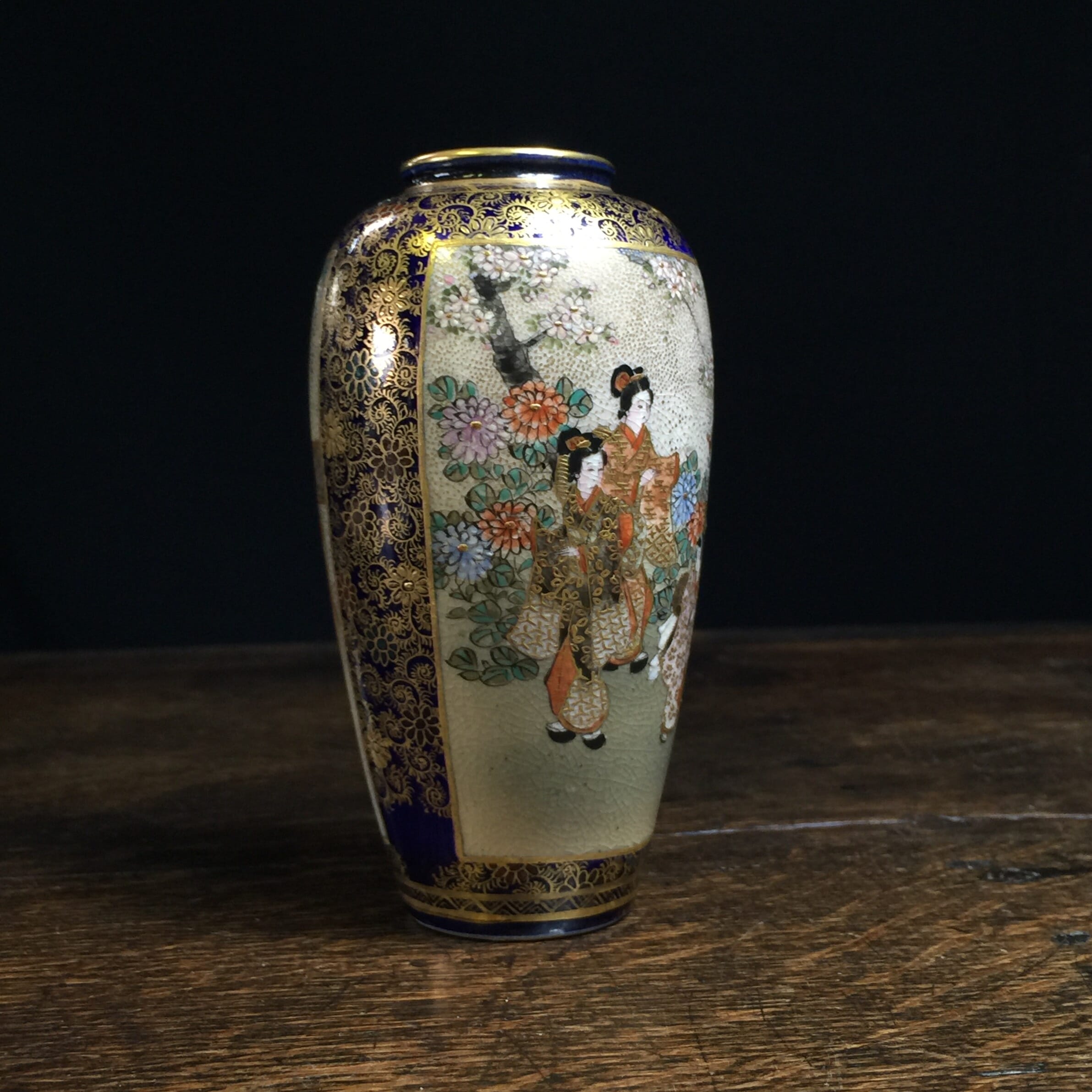 Satsuma vase with domestic scenes, circa 1890-0