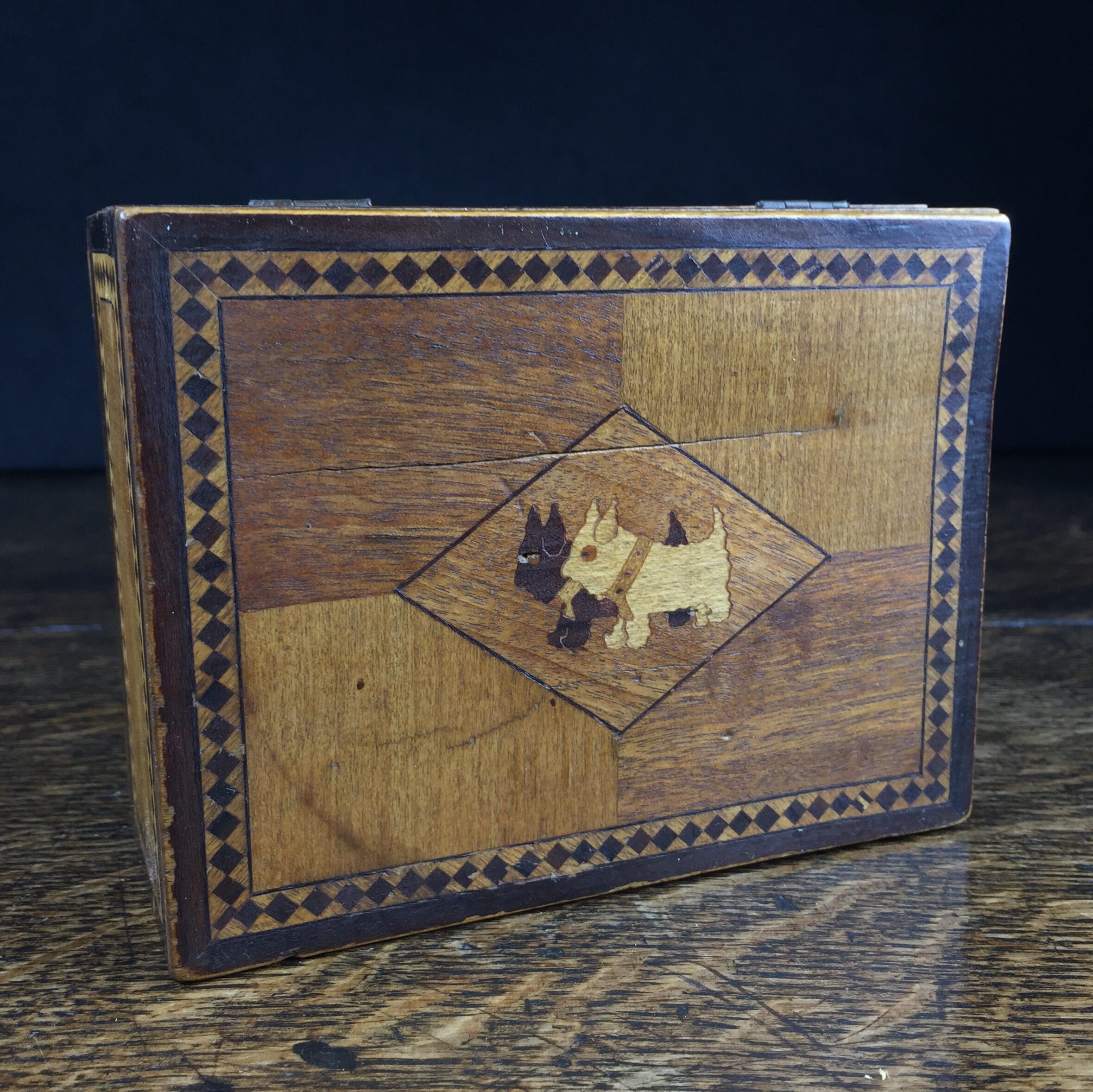 Japanese 'Scotty Dog' inlaid box, mid 20th century-0