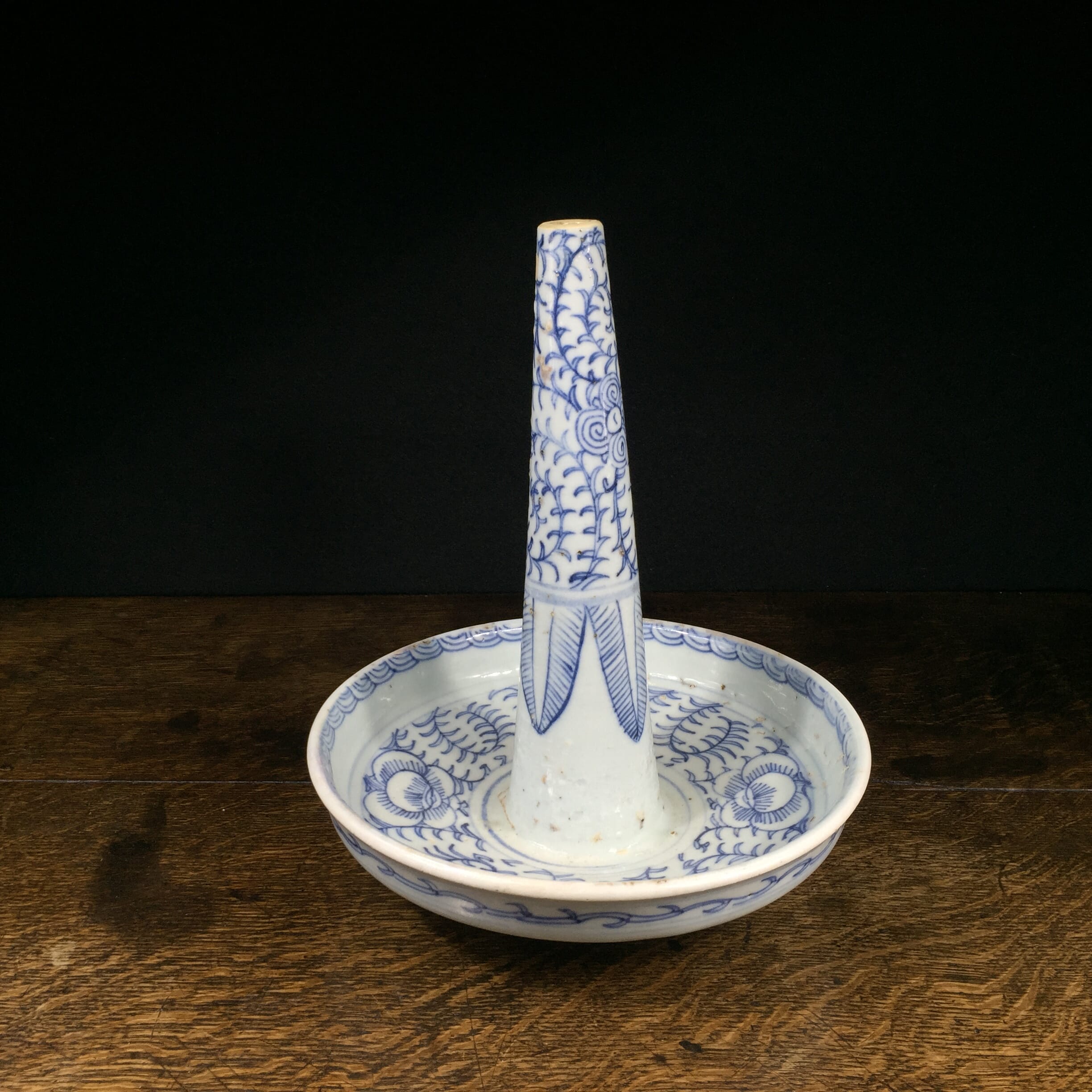 Chinese porcelain lamp, underglaze blue flower decoration, 18th/19th century -0