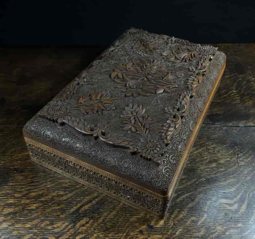 Large Indian box carved with flowers, early 20th century.-0