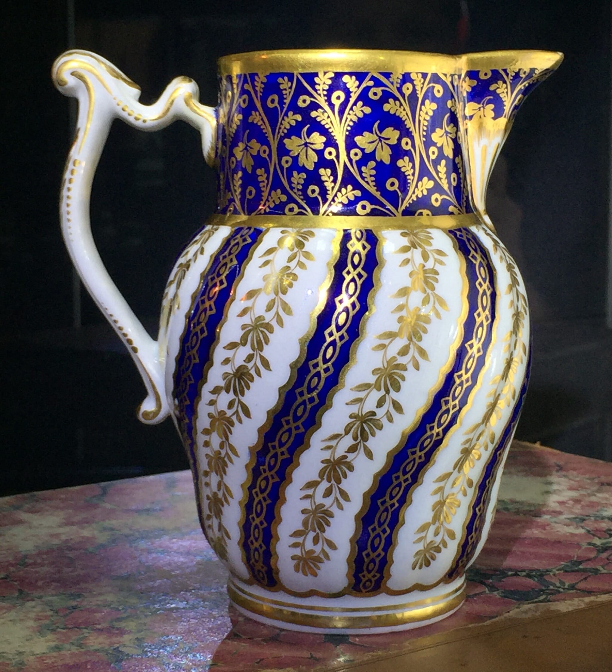Flight Worcester jug, spiral fluted, rich blue & gilt, c. 1785-0