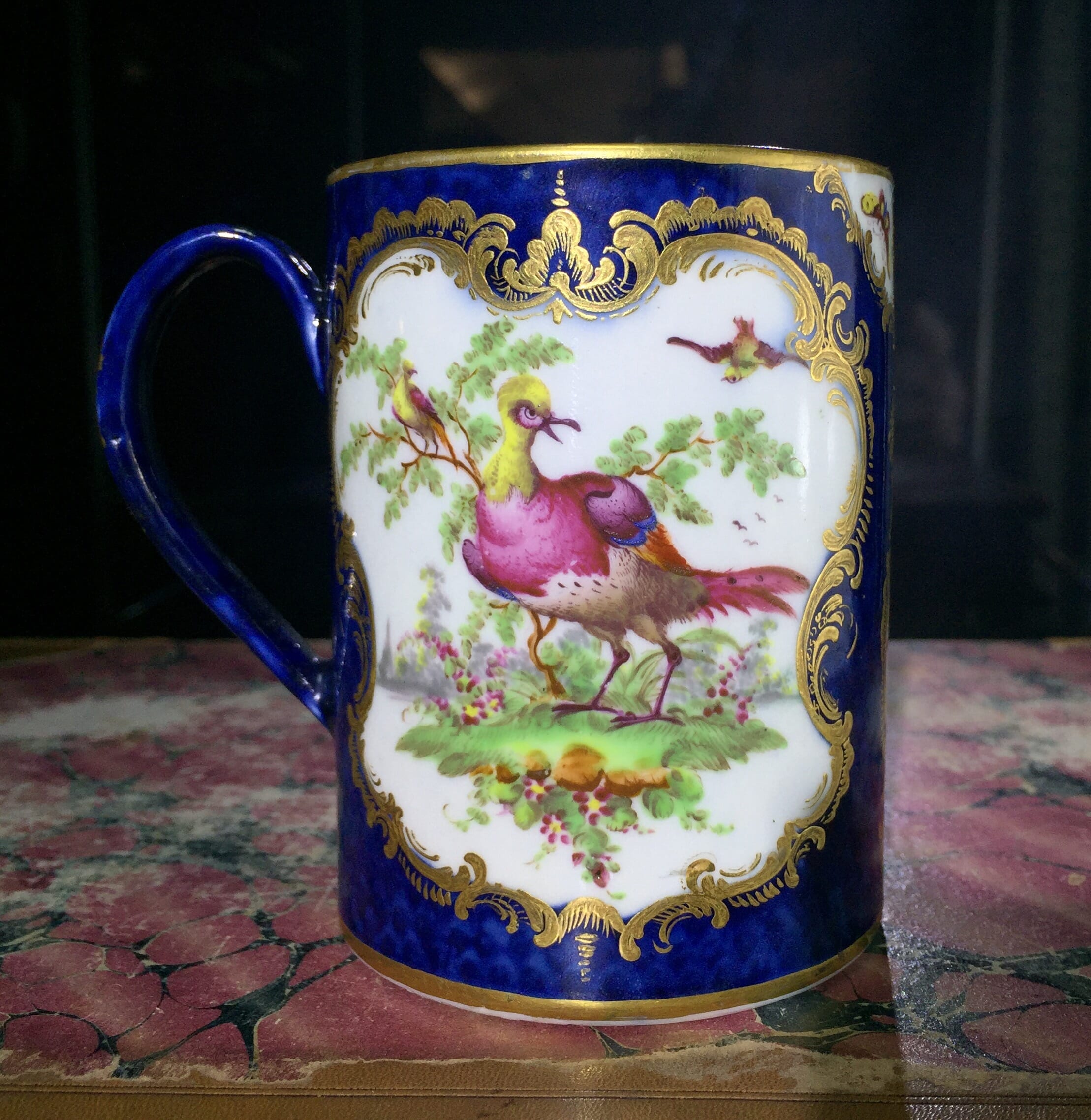 Small Worcester tankard, scale blue with birds, c.1775-0
