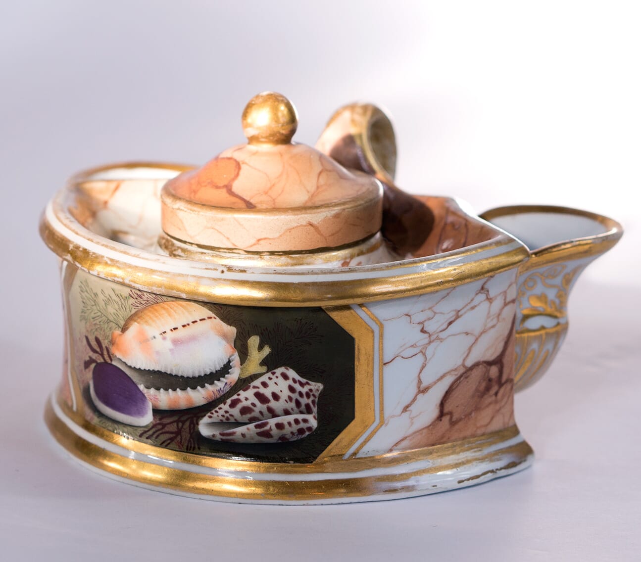 Flight Barr & Barr inkwell, well painted shells-0
