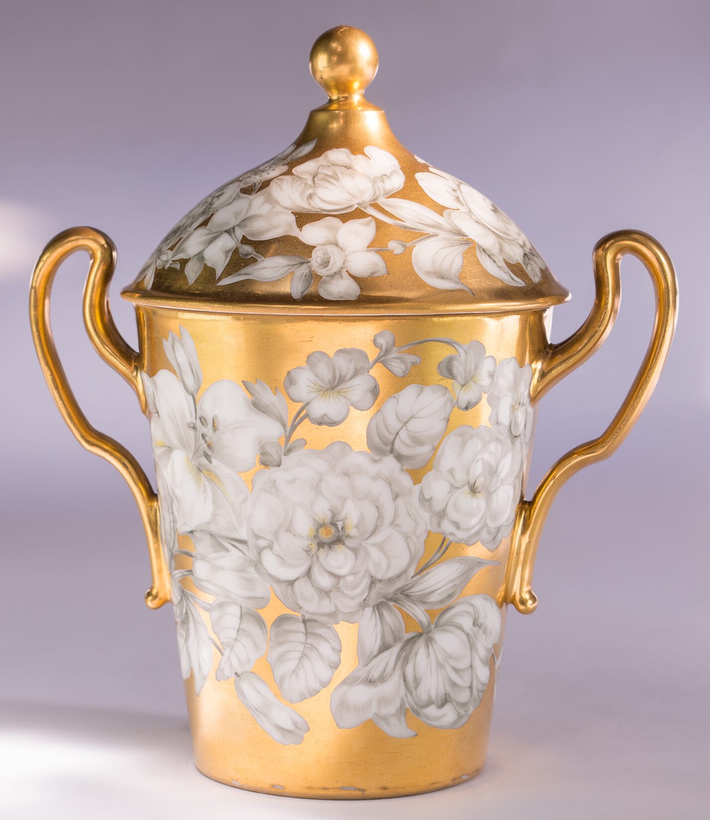 La Courtille gilt cup & cover, English decorated by Pardoe, c.1815-0