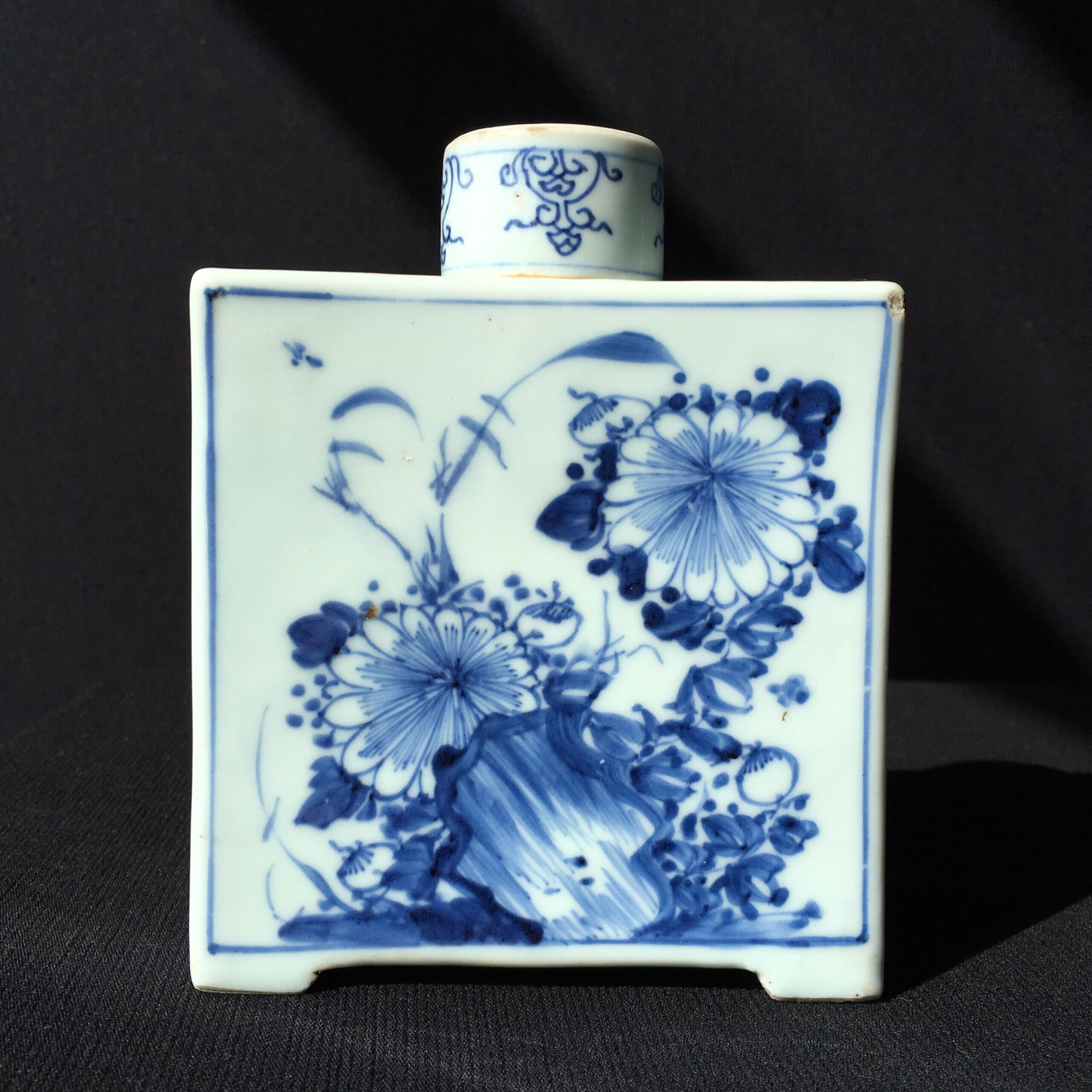 Chinese Export rectangular tea canister & lid, blue & white garden, c.1760-0