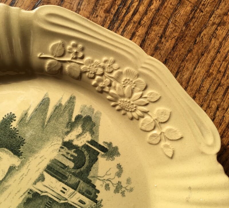 Lakin pottery plate with Romantic ruin bat print, C. 1815 -25272