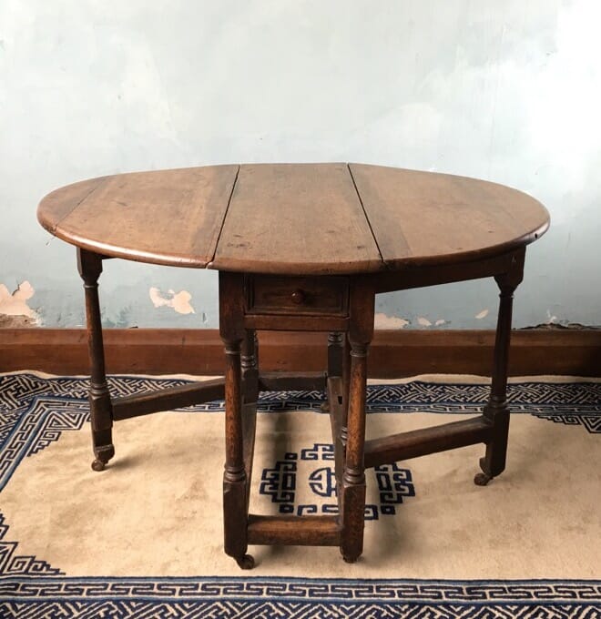 Oak gateleg table, single drawer, early 18th century. -0