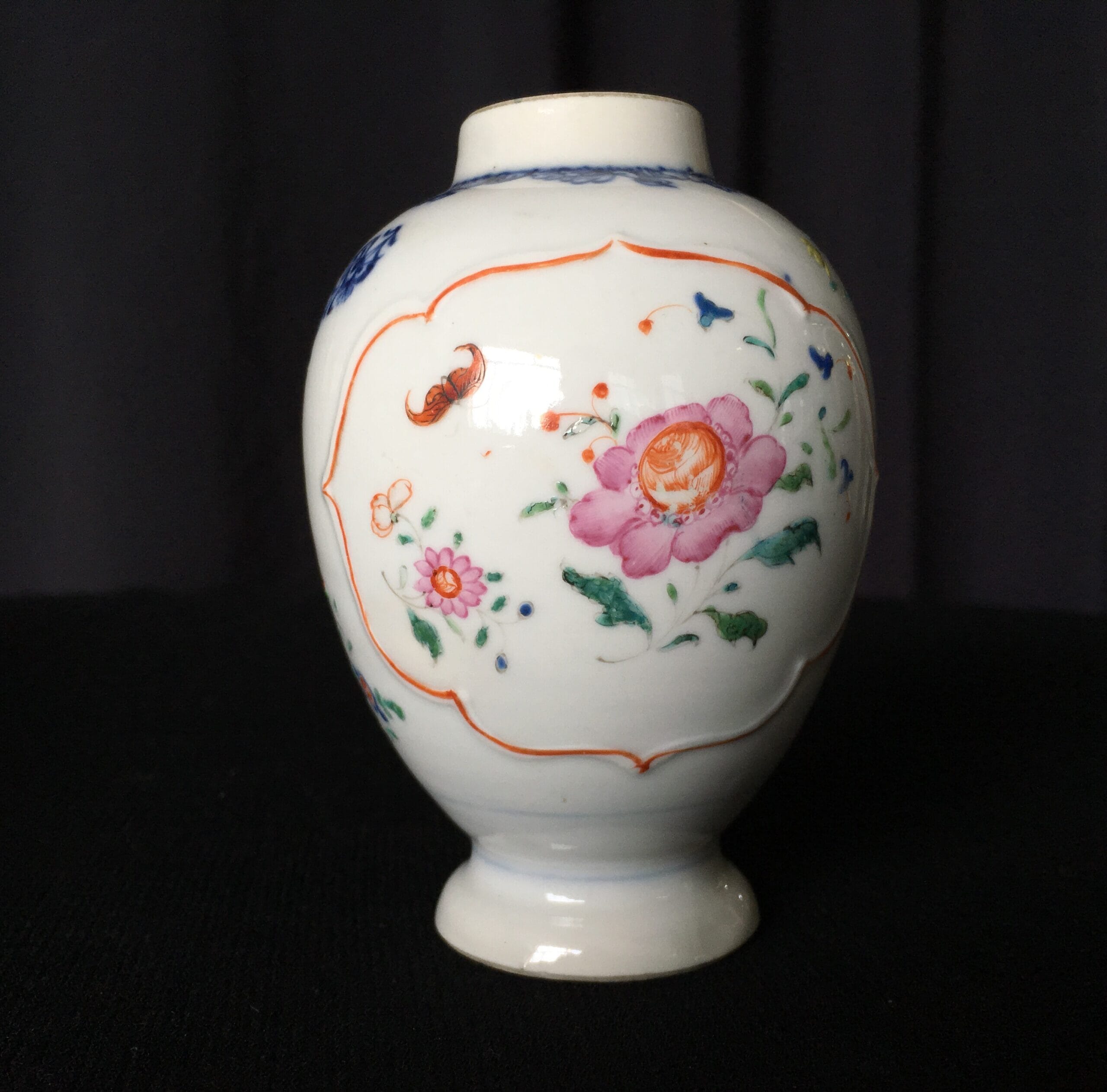 Chinese Export tea canister, egg shape with raised cartouche, c. 1760-0