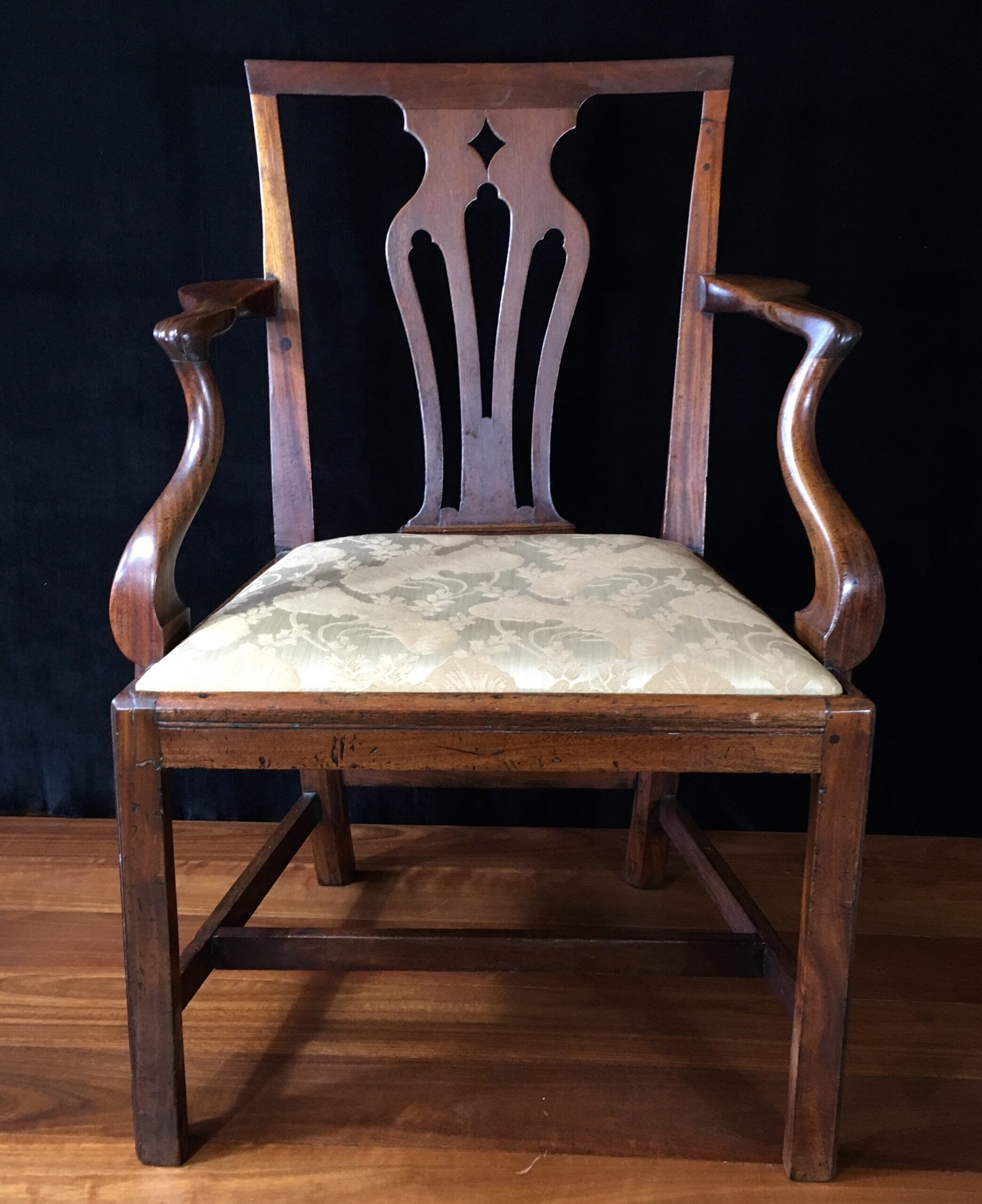 Mahogany arm chair, pierced splat back, c. 1790-0