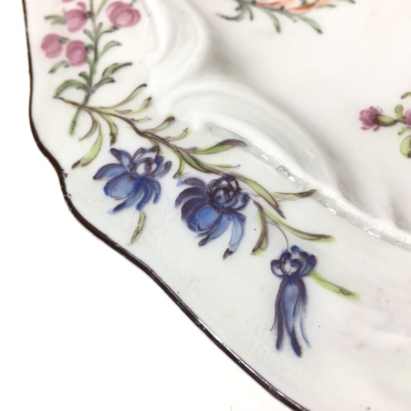 Chelsea plate, Rococo moulding with flowers, Red Anchor circa 1760-23070