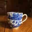 Caughley coffee cup, pagoda pattern, gilt border c.1770 -0